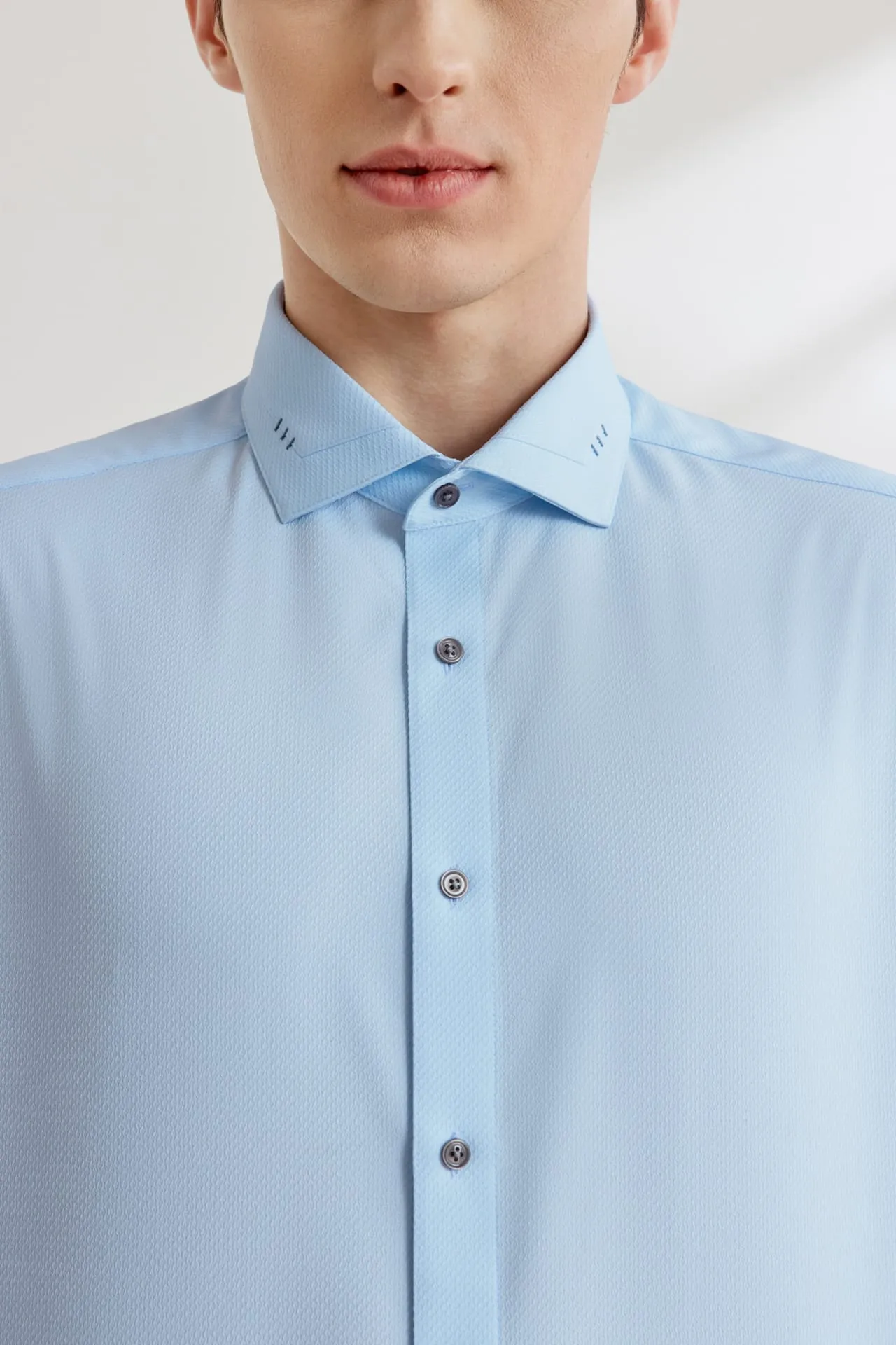 Dry Textured Shirt in Smart Fit Design Detail Collar