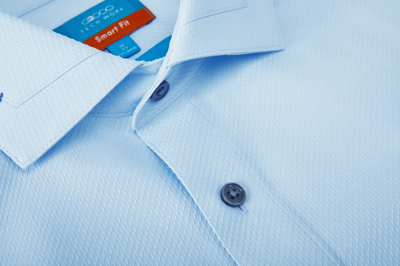 Dry Textured Shirt in Smart Fit Design Detail Collar