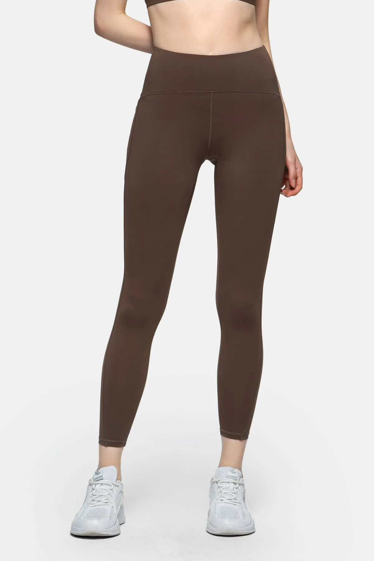 Performance High-Rise Leggings with Contoured Lines